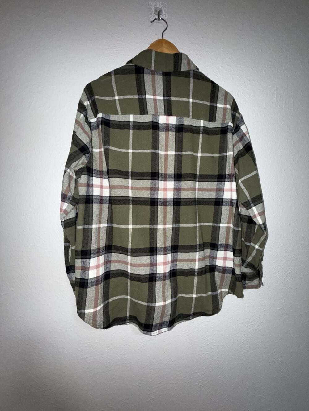 Old Navy Women's Long Sleeve Plaid Flannel Button Down Shirt - Picture 3 of 4